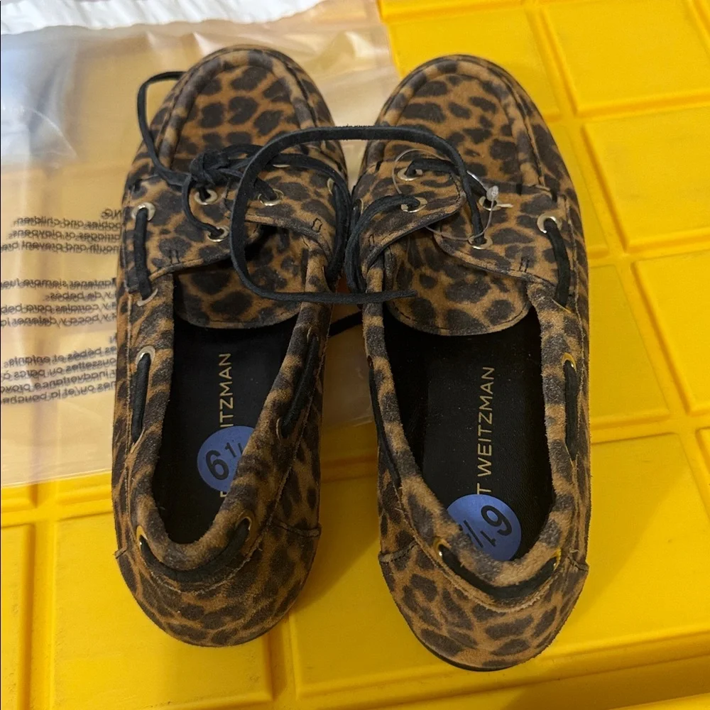STUART WEITZMAN TINSLEY LEOPARD BOAT SHOES - BROWN/BLACK Size 6.5